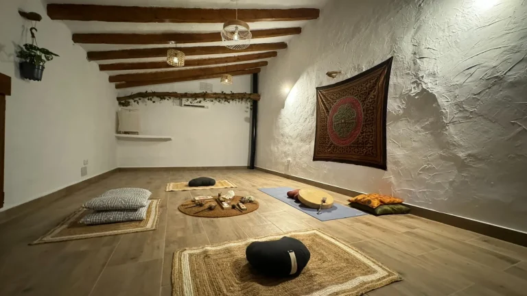 8f4d1f_1a74490427634d188d763d377b0b31cc~mv2