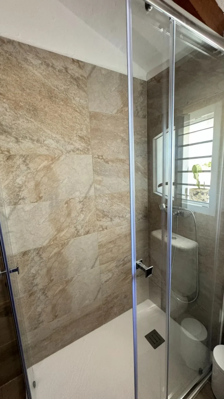 8f4d1f_f07013fb656b40edbc118b431b2b4059~mv2