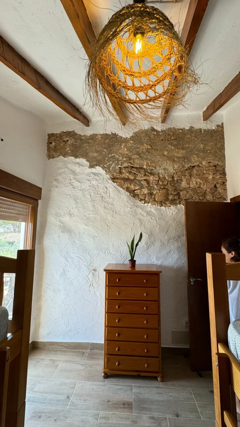 8f4d1f_fb924c88ed4b47e88f88bad0179b279c~mv2